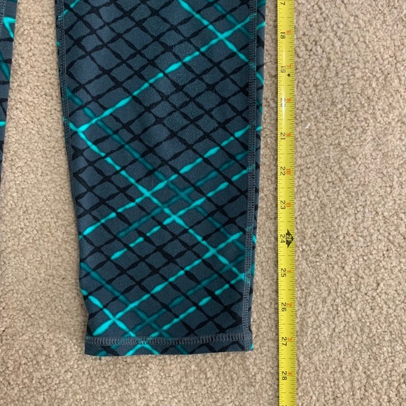 Athleta Plaid Chaturanga Capri Leggings, XS - Picture 9 of 9